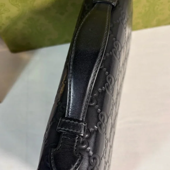 Beautiful Gucci Travel Organizer Wallet Black Guccissima - Picture 4 of 13